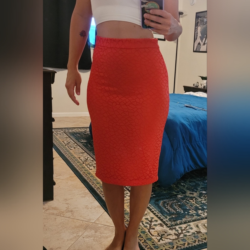 bebe Vibrant Red Textured Pencil Skirt
